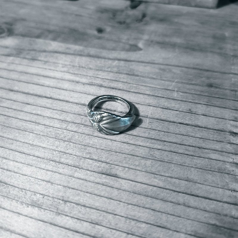 A cool and heavy pine needle design. A remake ring from a Japanese antique Silver spoon_866 Vintage Retro - General Rings - Sterling Silver Silver