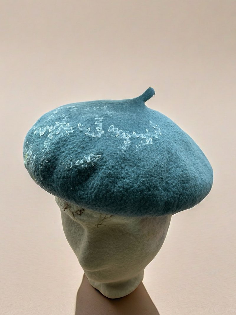 絲光美麗諾羊毛貝蕾帽 -  霧影雷光 - 帽子 - 羊毛 藍色