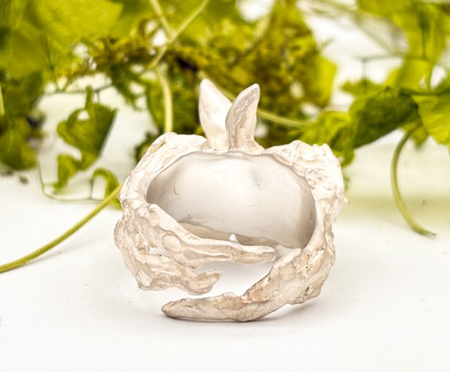 DECO vienya デコヴィーニャ ホワイトうさぎのリング DECOvienya デコヴィーニャ 大きなウサギリング ホワイト｜A