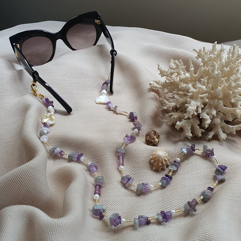Miracle Reef Sunglasses & Mask Necklace made with Amethyst and natural stones - 項鍊 - 寶石 紫色