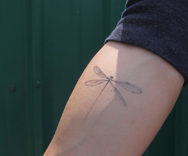 コットンタットのトンボ蜻蜓手描きの入れ墨のステッカー ショップ Cottontail タトゥーシール Pinkoi