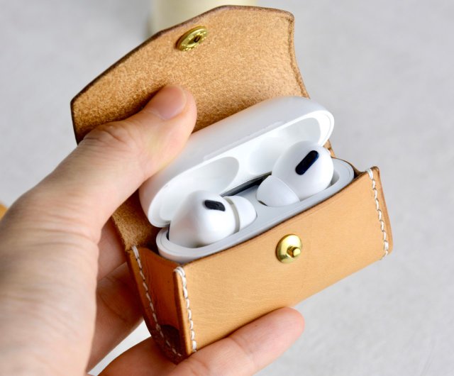 elago leather airpods case