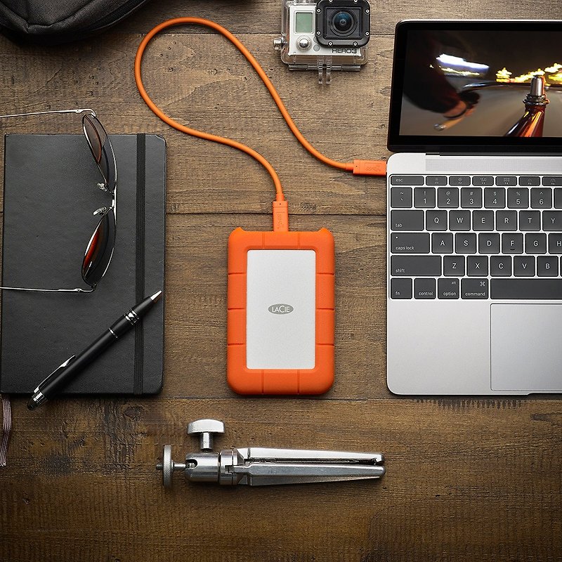 LaCie Rugged USB-C 2TB/4TB/5TB Mobile Hard Drive - แฟรชไดรฟ์ - วัสดุอื่นๆ สีส้ม