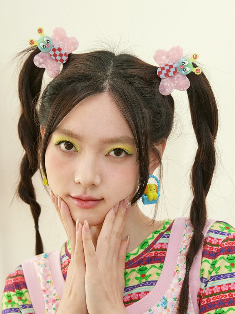 雙色格紋小蜜蜂格紋亞克力可愛髮夾邊夾 - 髮夾/髮圈 - 其他材質 多色