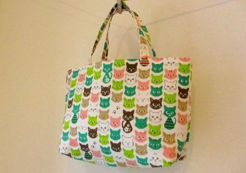 Neko's petit handbag * Nanko Rider - Handbags & Totes - Cotton & Hemp Green