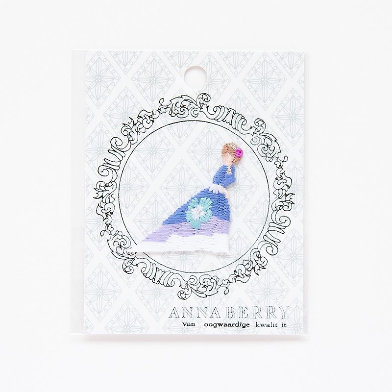 Cinderella Embroidered Patch - อื่นๆ - ผ้าฝ้าย/ผ้าลินิน สีน้ำเงิน