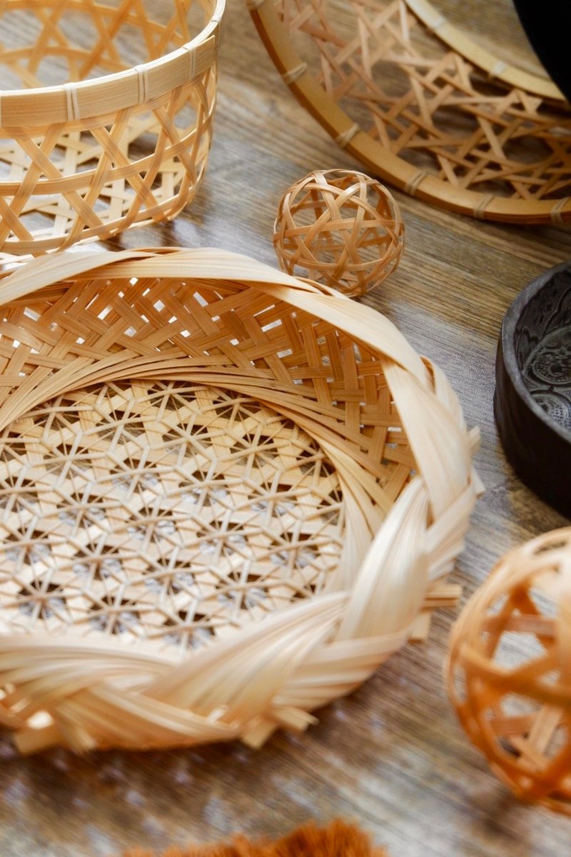 Equinox-Bamboo woven storage basket - ชั้นวาง/ตะกร้า - ไม้ไผ่ สีกากี