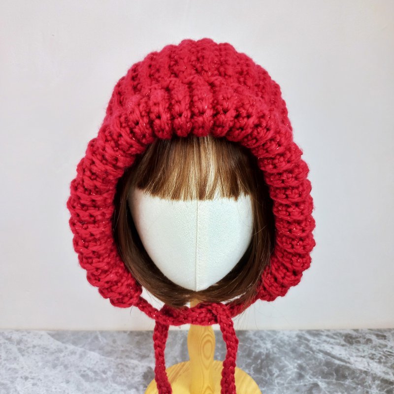金絲紅色大毛球護耳保暖毛線帽 兜帽 手鉤編織帽 - 帽子 - 壓克力 紅色