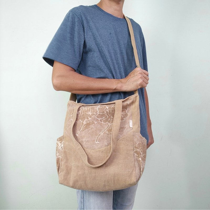 Batik Banana Sap Cotton Canvas Tote (B02) - Other - Other Materials Brown