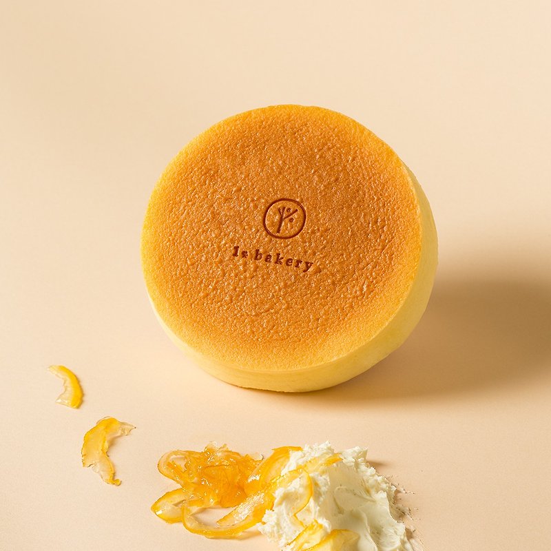 [1%bakery] Ehime teak light cheese 6吋 - เค้กและของหวาน - อาหารสด สีส้ม