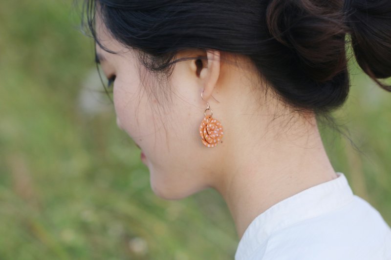 Original handmade hand-kneaded ceramic earrings khaki rose - Earrings & Clip-ons - Pottery Khaki