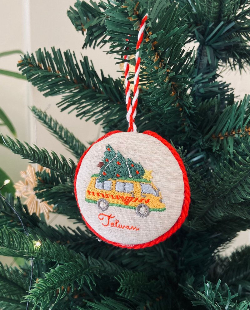 Kindergarten Bus and Christmas Tree Embroidered Ornament - Items for Display - Cotton & Hemp Red