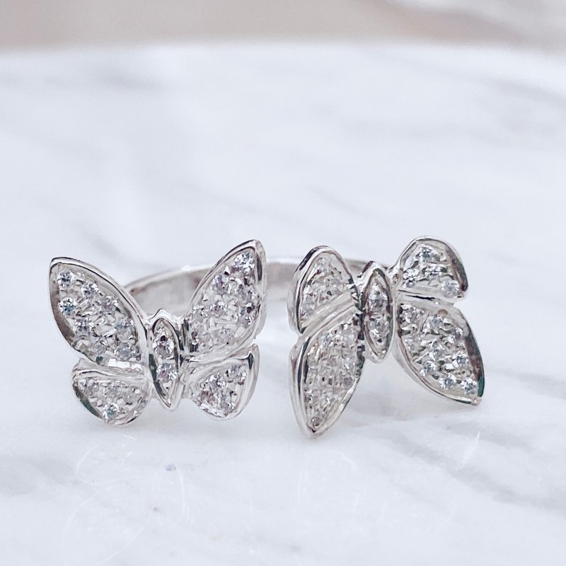 Butterfly flying butterfly Sapphire - แหวนทั่วไป - เครื่องเพชรพลอย หลากหลายสี