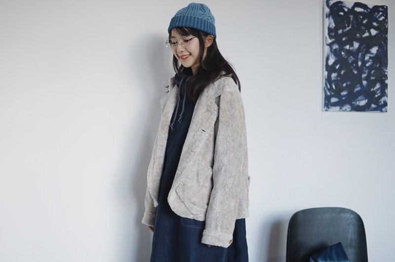 【换季特卖】厚實羊羔絨款式多口袋外套 保暖 冬季 - 女大衣/外套 - 聚酯纖維 卡其色