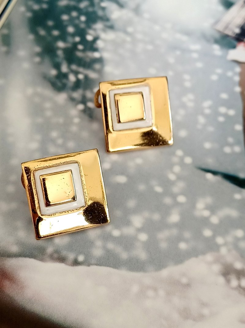 vintage jewelry  古董方形迴圈夾式耳環 - 耳環/耳夾/耳骨夾 - 其他金屬 