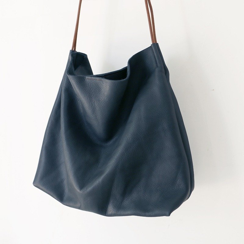 Simple and simple handmade cowhide bag classic dark blue leather bag with shoulder pad DJ15001P - Messenger Bags & Sling Bags - Genuine Leather Blue