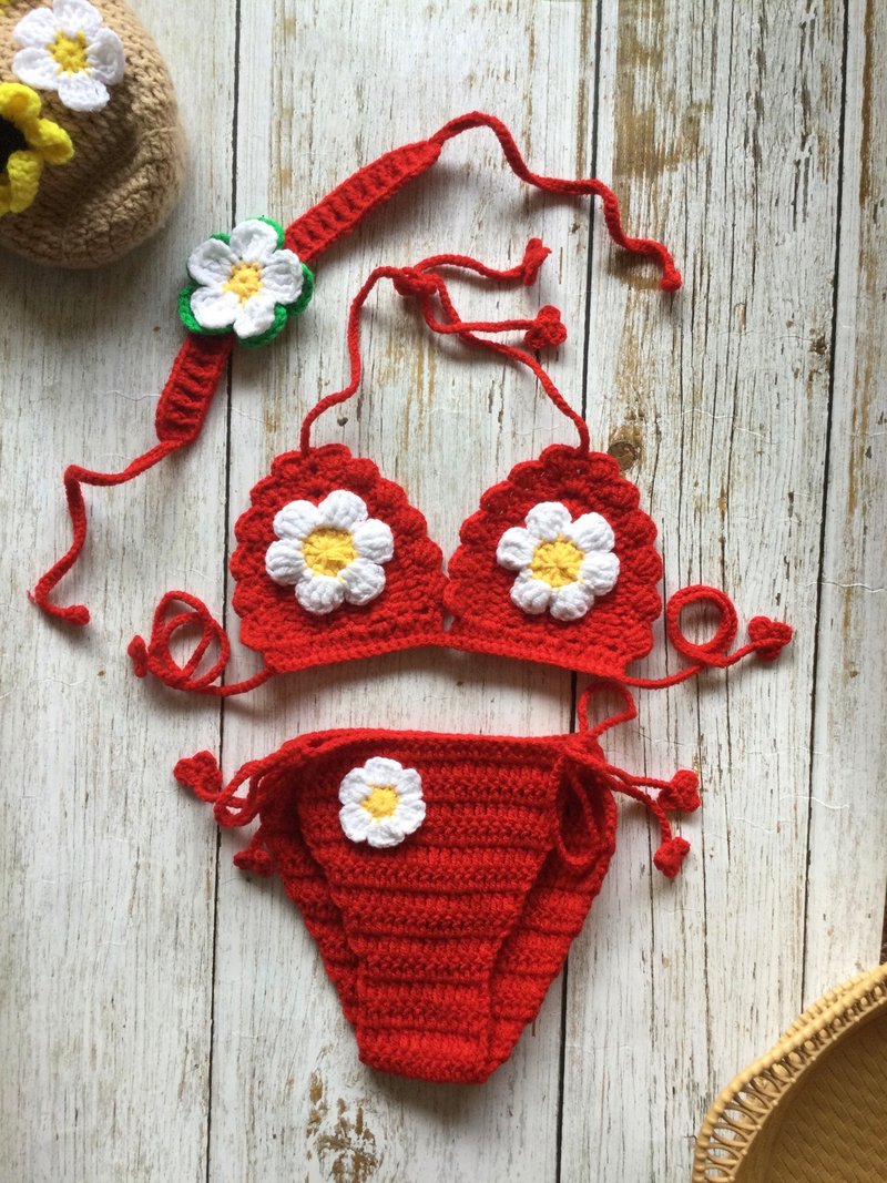 Set 3 pieces Crochet bikini handmade for baby size 1-2 years - 嬰兒手鍊/飾品 - 棉．麻 多色