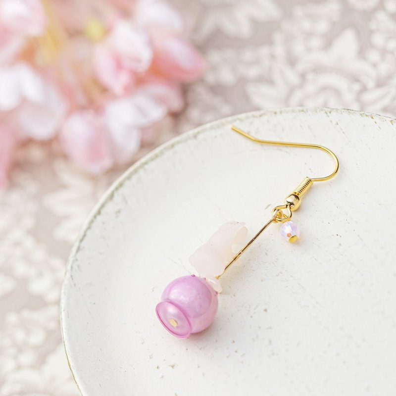 Happy Easter Candy Apple White Chocolate Rabbit single earring - ต่างหู - พลาสติก สึชมพู