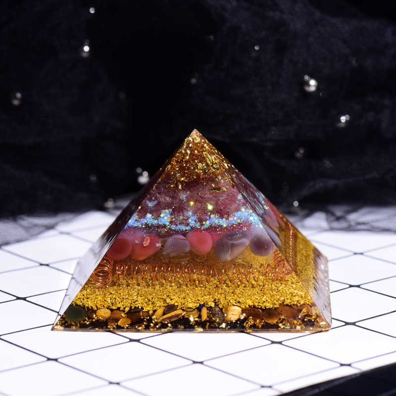 大金字塔奧根塔Orgonite奧罡塔脈輪冥想能量紅瑪瑙虎眼石 - 擺飾/家飾品 - 樹脂 