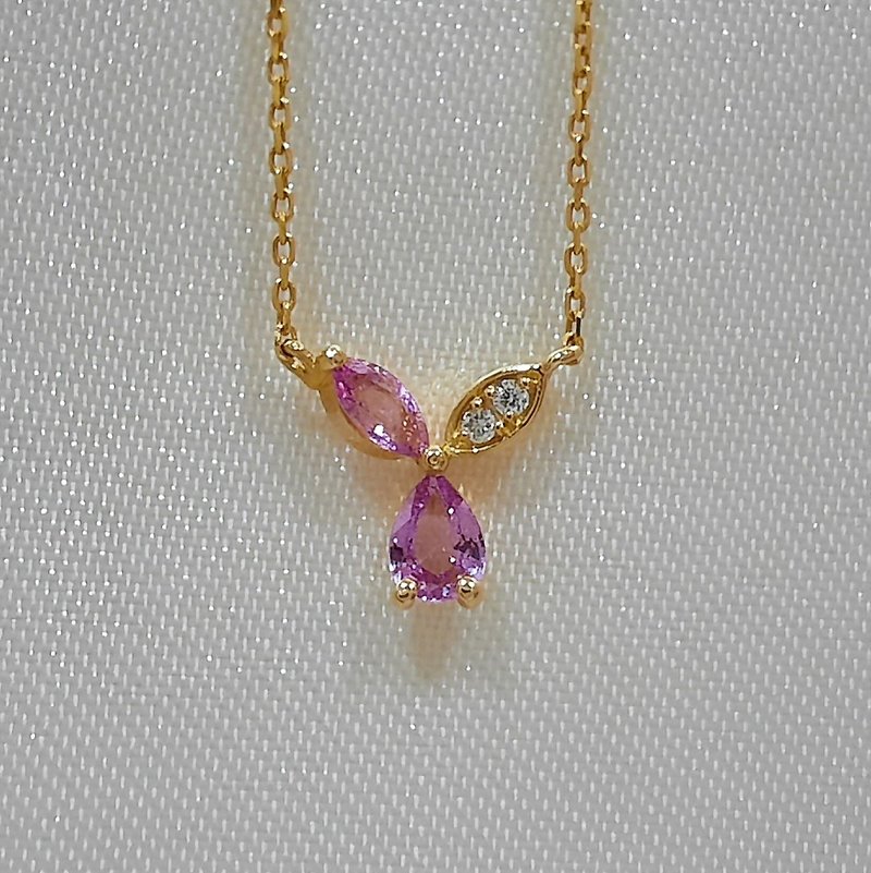 Clover Yusong Natural Pink Corundum Diamond Necklace 10K - สร้อยคอ - เครื่องเพชรพลอย 