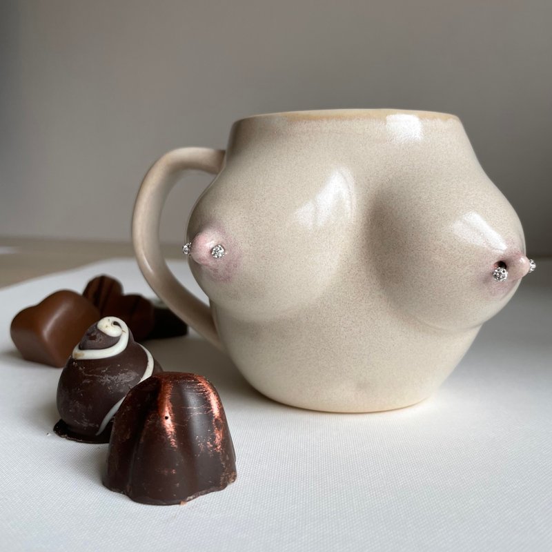 Handmade Ceramic Tits Cups with Pierced Nipples Design - 420ml for Coffee or Tea - 咖啡杯/馬克杯 - 陶 多色