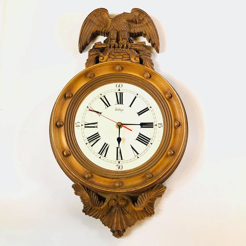 アメリカの骨董品|鷲の形をした模造木彫りローマ数字の壁時計 - 時計 - プラスチック ブラウン