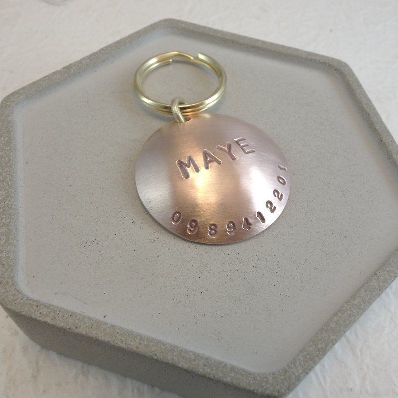 30mm thin version of red copper expanded face pet brand - charm dog key ring - ที่ห้อยกุญแจ - ทองแดงทองเหลือง สีแดง