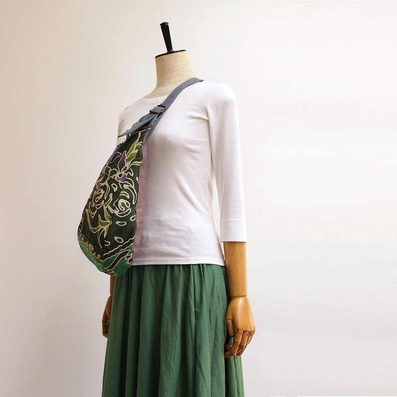Shoulder bag · Batik patchwork - กระเป๋าเป้สะพายหลัง - ผ้าฝ้าย/ผ้าลินิน สีเขียว