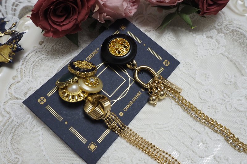 【Izanagi・Izanami】Antique Brass Pearl Hollow Flower Tassel Drop Earrings - ต่างหู - สแตนเลส สีน้ำเงิน