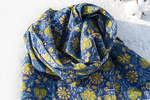 omhandmade 手工純綿絲巾 手工木刻印植物染圍巾 草木染棉絲巾-藍色花朵花園