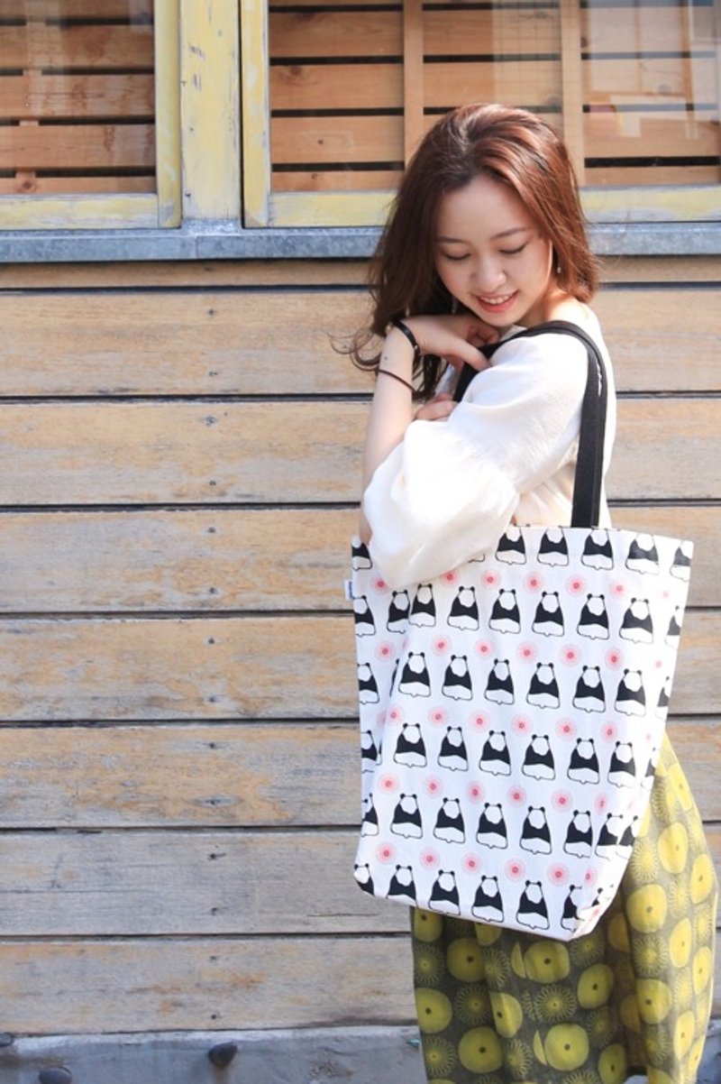 Panda bag, large size, with inner pocket, panda pattern - กระเป๋าถือ - ผ้าฝ้าย/ผ้าลินิน 