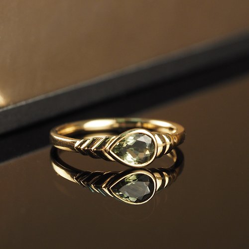 IRIZA Jewellery 18K金綠色電氣石梨形戒指 The Green Tourmaline Pear Ring