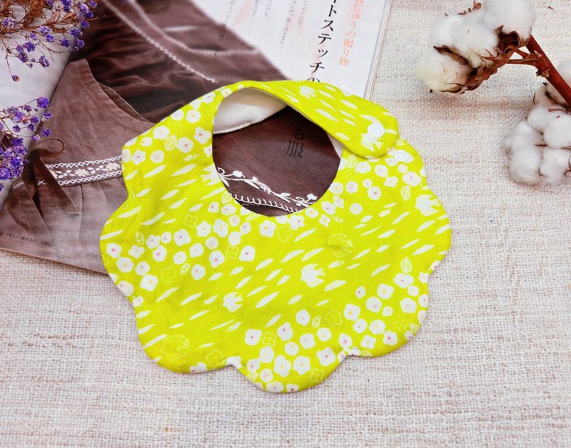 Yunduo six-layer gauze bib saliva towel--mustard yellow flower - Bibs - Cotton & Hemp Yellow