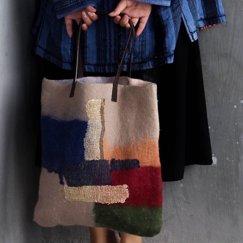 [Ke Ren] Original handmade custom wool felt bag felt bag wool felt wet felt bag shoulder portable retro hundred - Messenger Bags & Sling Bags - Wool 