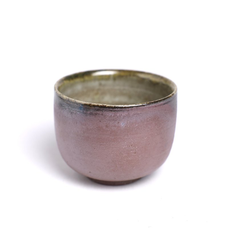 Mingya kiln l wood-fired two-color gold-colored tea cup with purple outside and green and white pottery cup H8 - ถ้วย - ดินเผา สีแดง