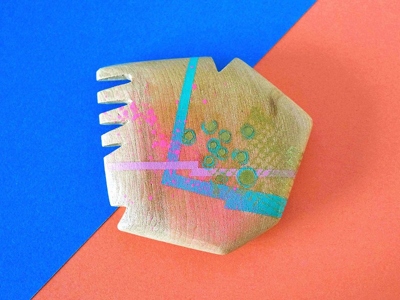 抽象的な手描きの木製ポケットミラー（ピンクとパステルブルー） - メイク道具・鏡・ブラシ - 木製 ピンク