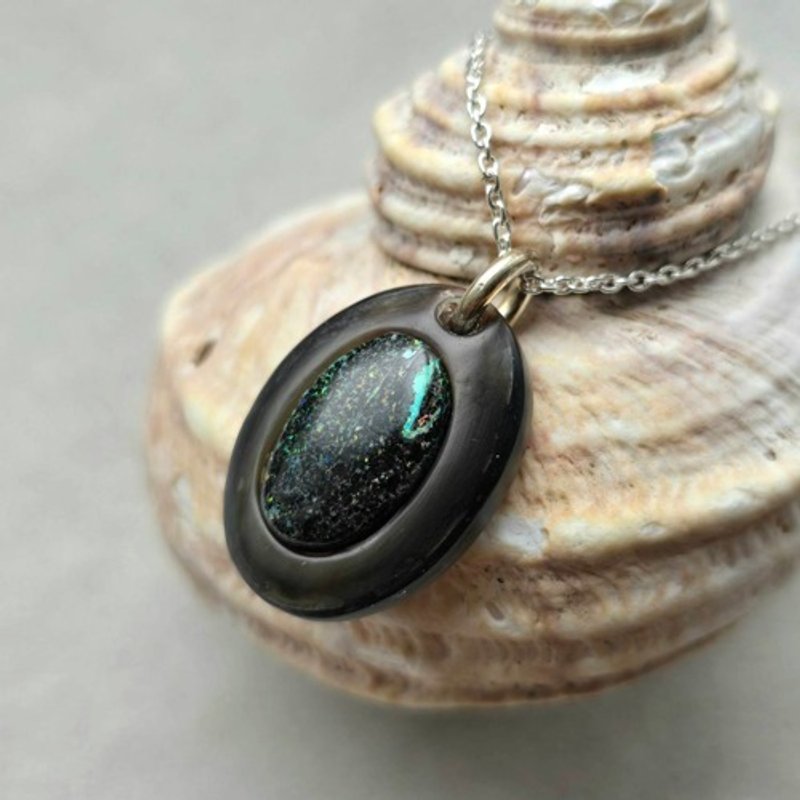 Buffalo Horn Matrix Opal Necklace - สร้อยคอ - เครื่องเพชรพลอย สีดำ