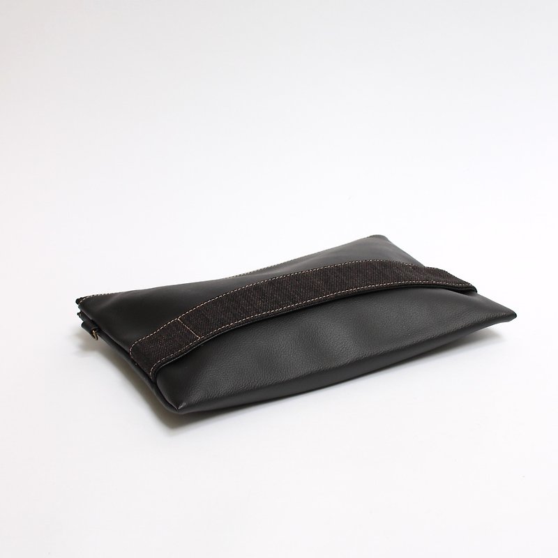Plain cloth / handbag - กระเป๋าแล็ปท็อป - หนังเทียม 