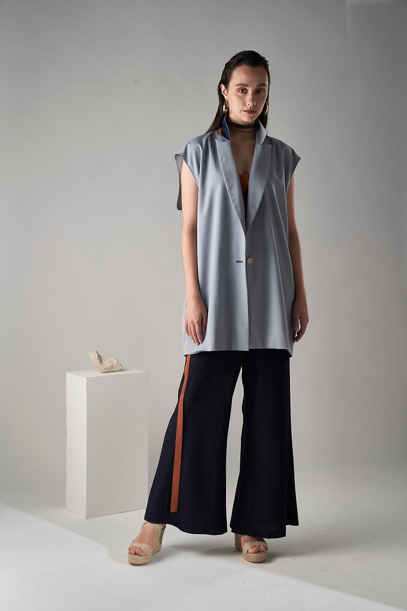 羊毛 女西裝外套 藍色 - 22ss/AISH/台灣設計師/寬肩單釦西裝背心外套/日本布料/台灣工藝
