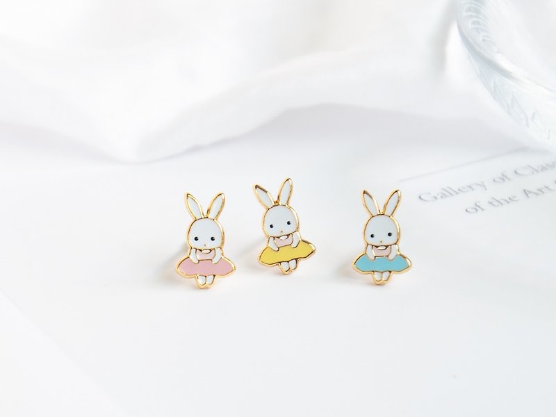 Rabbit Dancing Rabbit Clip-On Earrings New Year Gift - ต่างหู - วัตถุเคลือบ สึชมพู