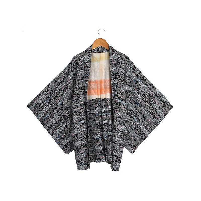 [Egg plant ancient] fantasy misty rain printed kimono feather weaving - จัมพ์สูท - เส้นใยสังเคราะห์ สีดำ