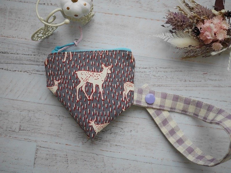 Deer three-dimensional triangle pacifier bag. - Other - Paper Blue