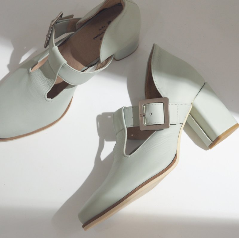 展示品出清 - 愛花卻爾西 Eu37# - 女款短靴 - 真皮 白色