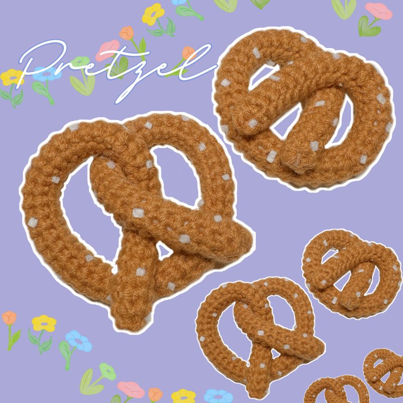 蝴蝶餅Pretzel Mood! 手工毛線編織蝴蝶餅吊飾胸針 - 徽章/別針 - 其他人造纖維 金色