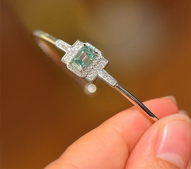 Delicate Moissanite Bangle, Blue-Green Moissanite Bangle - สร้อยข้อมือ - โลหะ สีเงิน