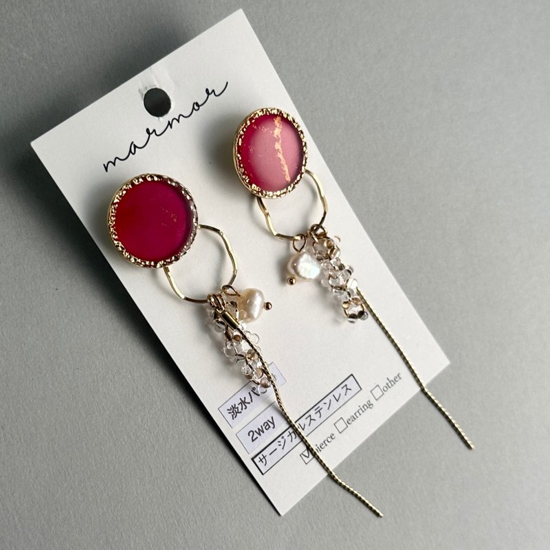 【1点のみ】2way  アルコールインクアート　ピンク　 ロング　ピアス　サージカルステンレス　淡水パール　ゴールド　人と被らない　世界で一つ - 耳環/耳夾/耳骨夾 - 樹脂 粉紅色