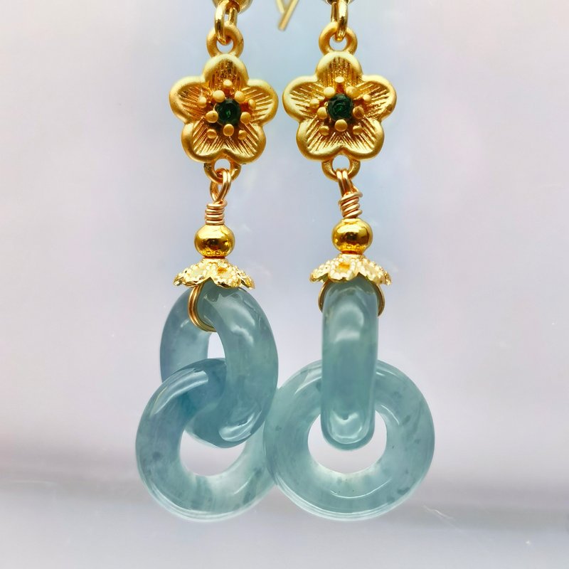 Silver Collection - Icy blue jadeite double donuts silver earrings - ต่างหู - หยก 