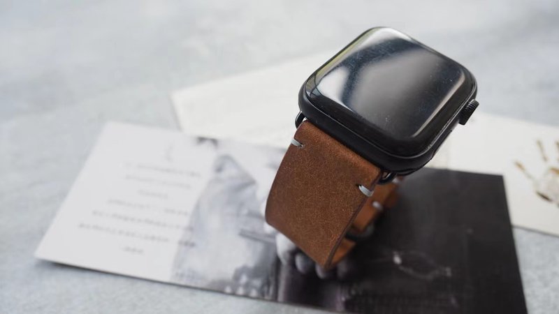 純手工牛皮磨砂黃棕色簡約款蘋果Applewatch錶帶 可客製化 可刻字 - 錶帶 - 真皮 咖啡色