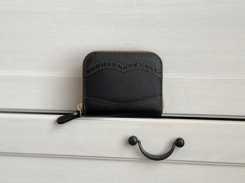 【Takumicsタクミクス】Wingtip Zipper Wallet  Italian Vegetable Tanned Leather - Wallets - Genuine Leather Black