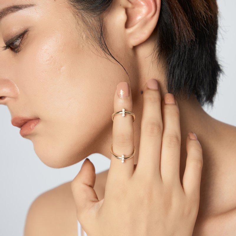 簡約寶石無限戒 925銀厚鍍18K金 Breve Diamond Ring - 戒指 - 純銀 金色